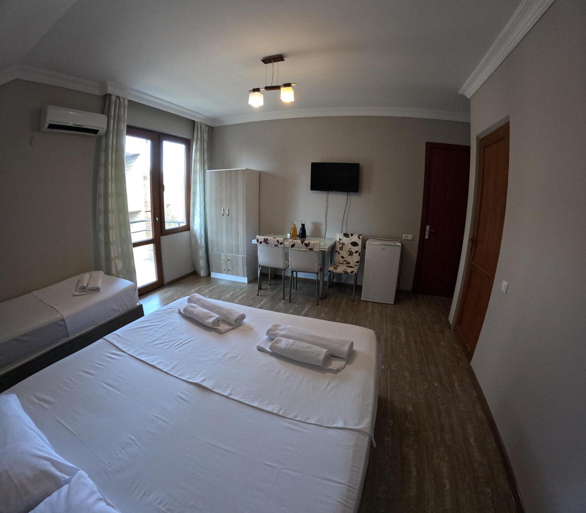 Elite Hotel קובולטי מראה חיצוני תמונה