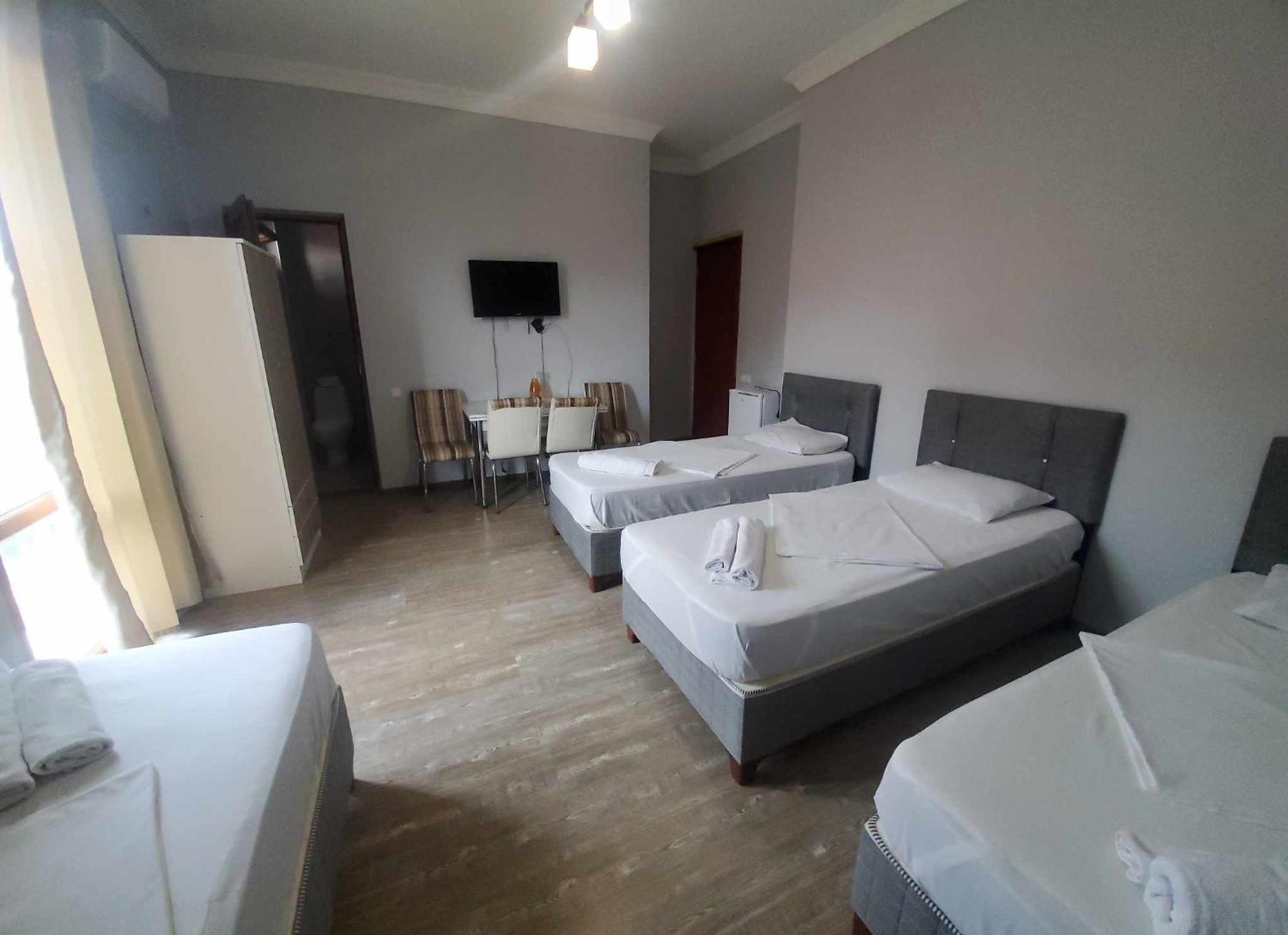 Elite Hotel קובולטי מראה חיצוני תמונה