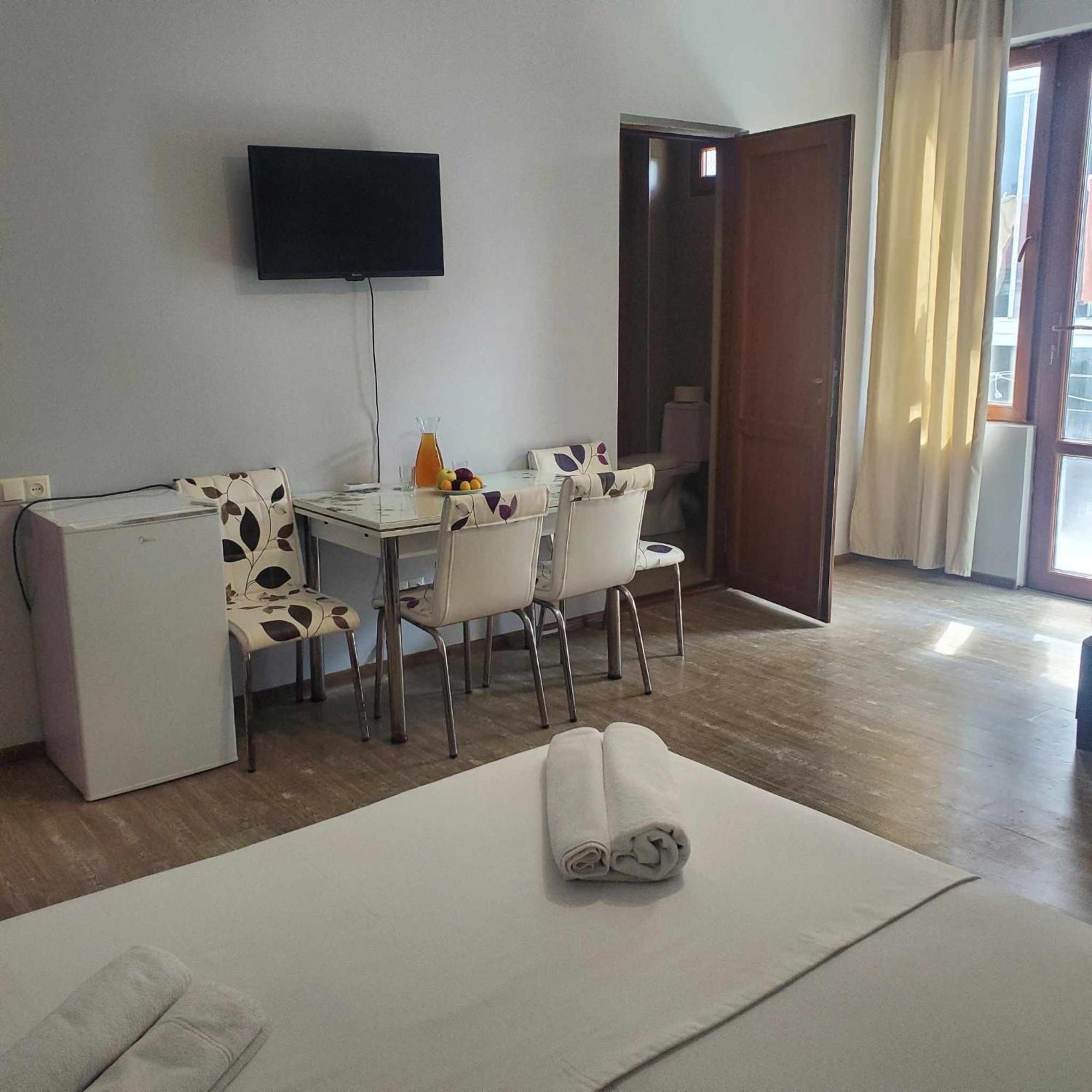 Elite Hotel קובולטי מראה חיצוני תמונה