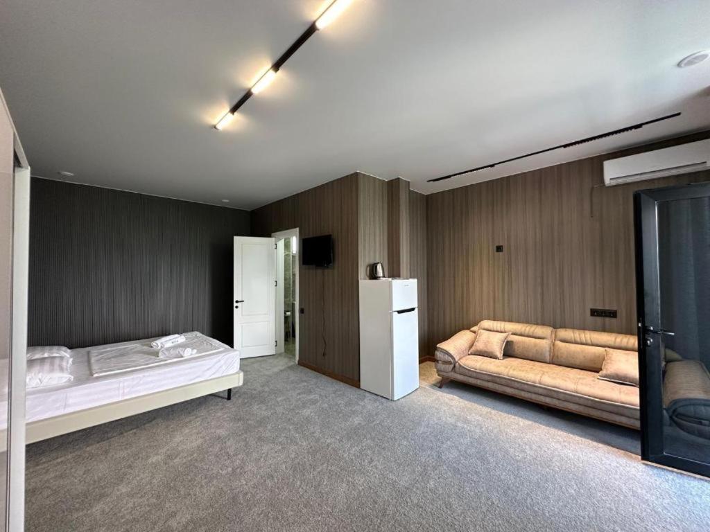 Elite Hotel קובולטי מראה חיצוני תמונה