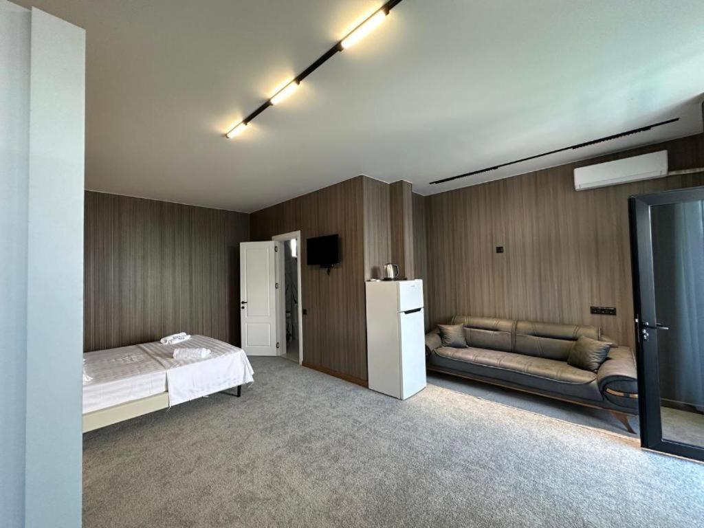 Elite Hotel קובולטי מראה חיצוני תמונה